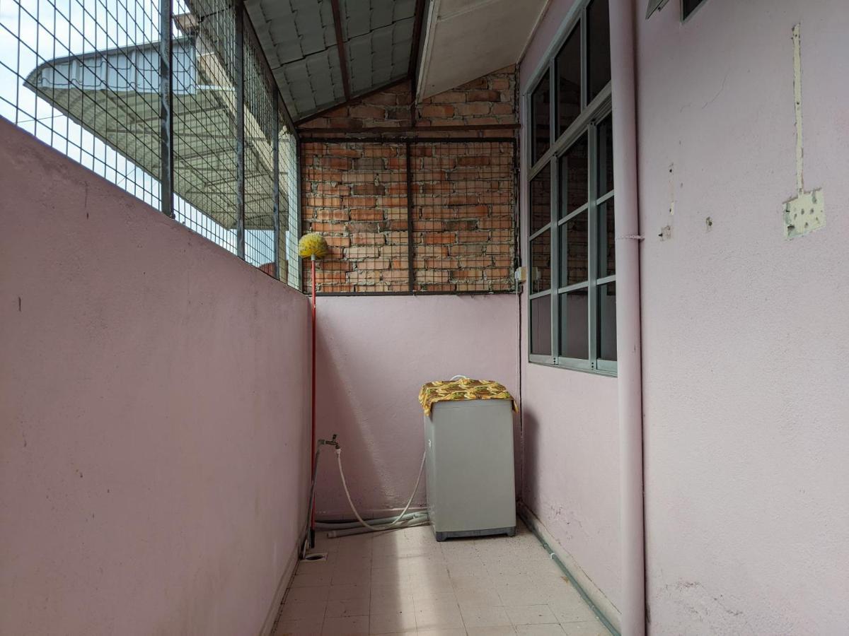 Aryani Homestay Kampong Kelemak Camera foto